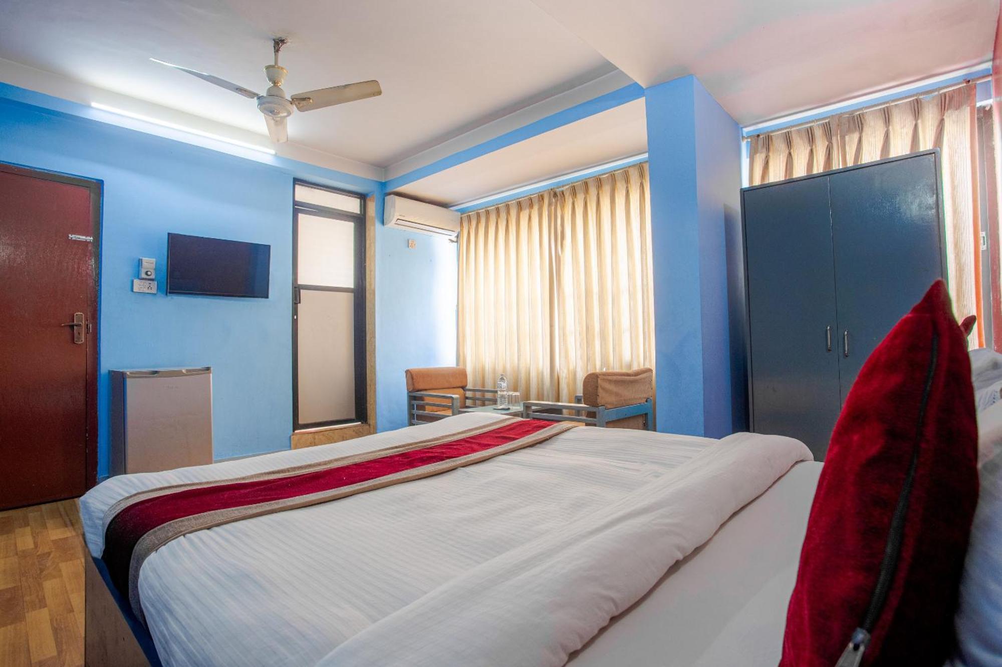 Oyo 808 Hotel Om Ganapati Pvt Ltd Káthmándú Exteriér fotografie