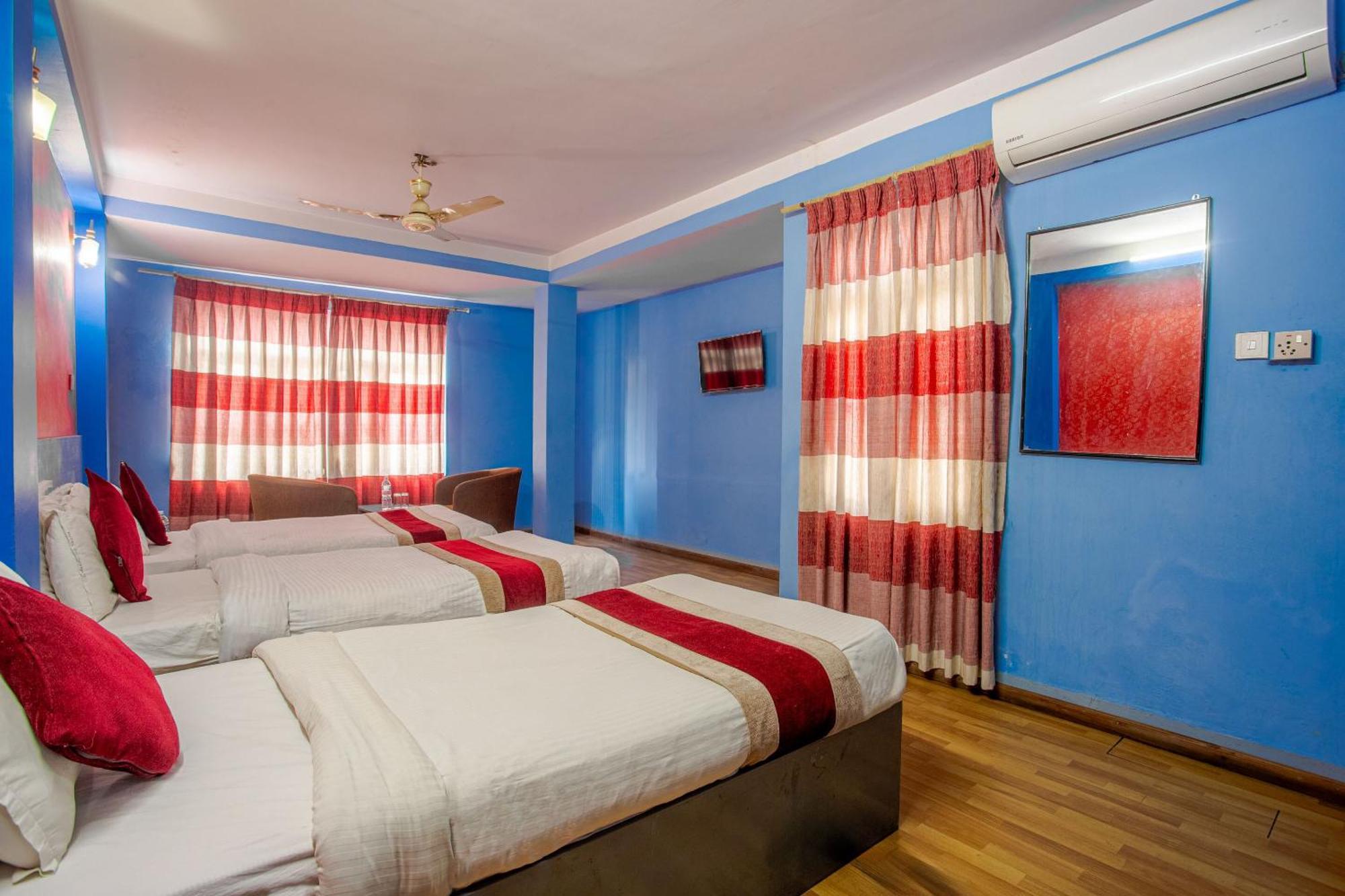 Oyo 808 Hotel Om Ganapati Pvt Ltd Káthmándú Exteriér fotografie